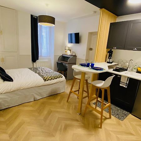 Le Studio Haslay Seraucourt En Plein Coeur De Ville De Bourges - Charme De L Ancien Et Confort Contemporain Kültér fotó